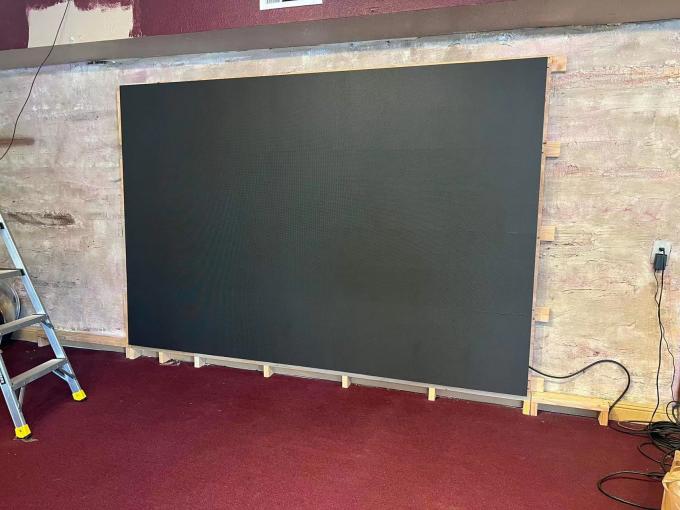 P1.9 SMD1515 Indoor Rental Led Display 14kg With 140° View Angle 2