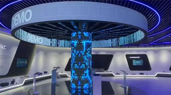 Customized P4 Curved LED Video Wall Indoor Eye-Catching Advertising LED Screens 1